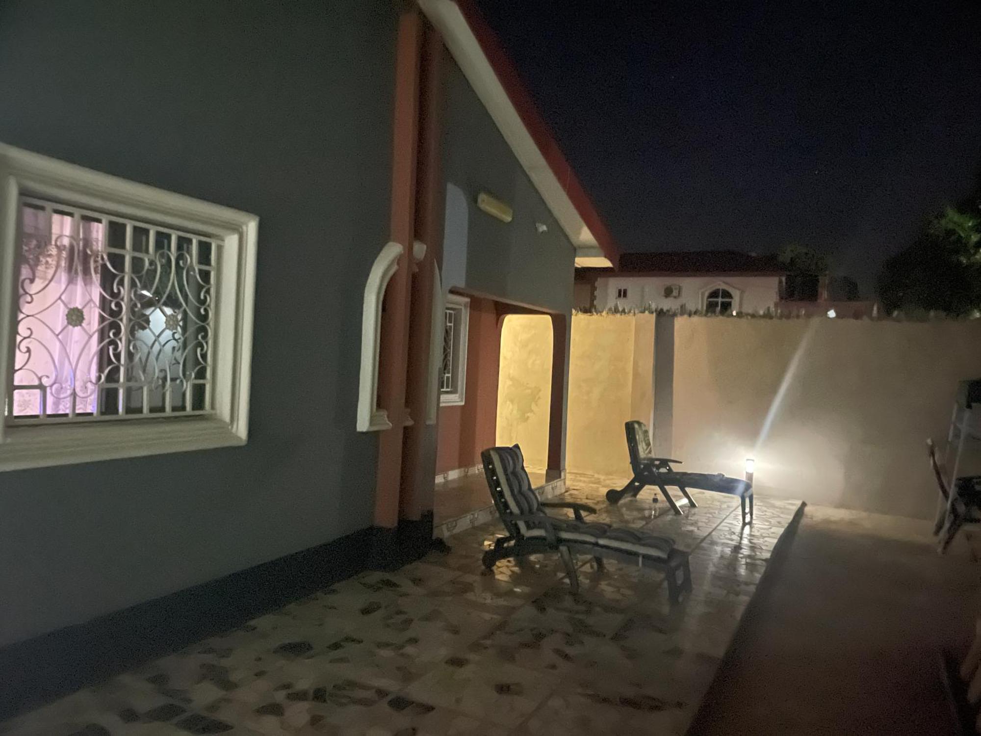 Nabixx Residence Brufut Bagian luar foto