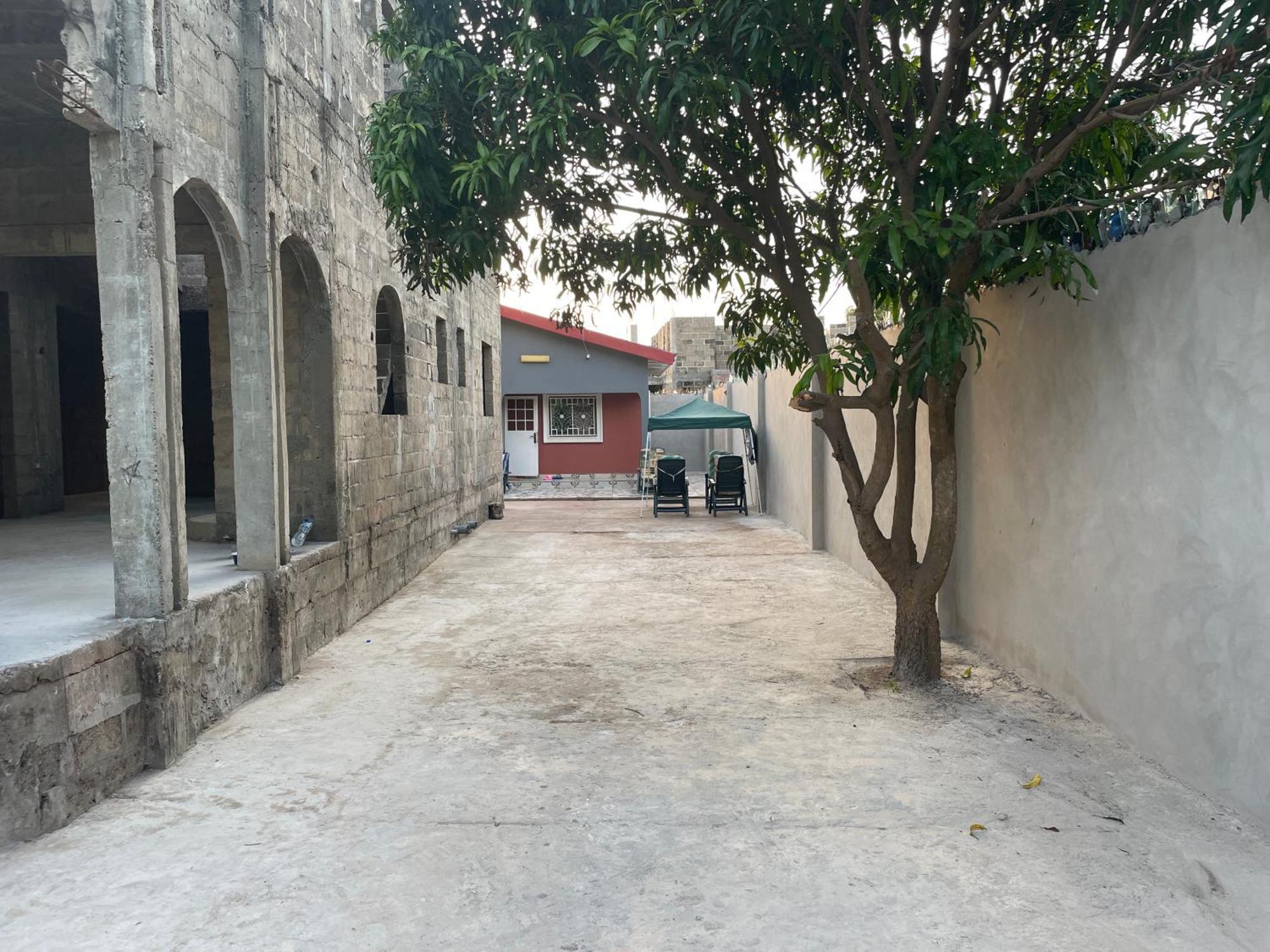 Nabixx Residence Brufut Bagian luar foto