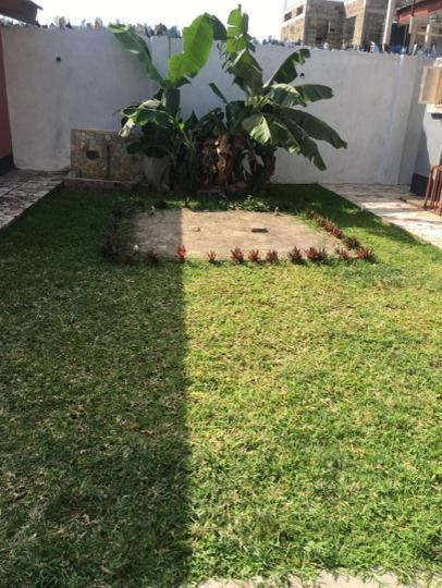 Nabixx Residence Brufut Bagian luar foto